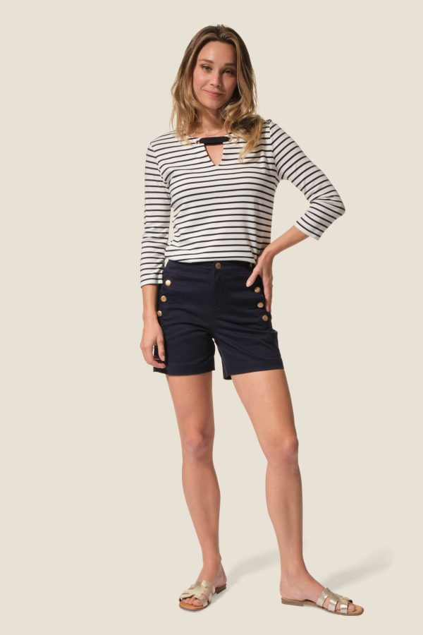 Short avec boutons dorés Treddia