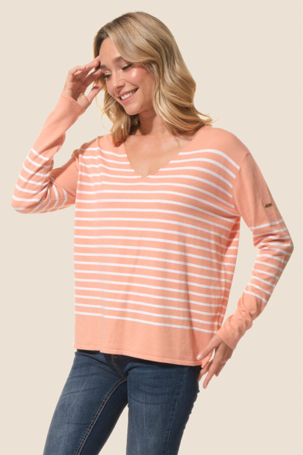 Pull femme rayé col V en viscose – Marise – PECHE/BLANC