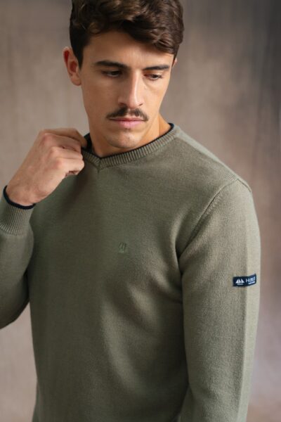 Pull homme en maille uni col V Watson Hublot Mode Marine