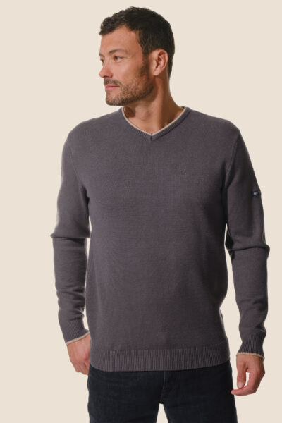 Pull homme en maille col V Nolan