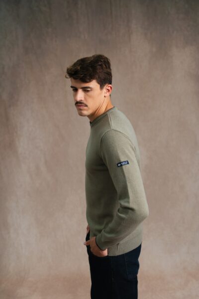 Pull homme en maille col V Nolan