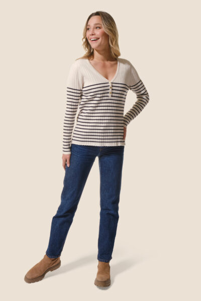 Pull femme avec col V boutonné en côte Flavie