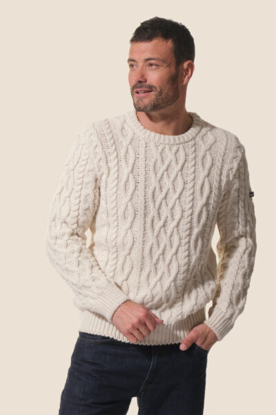 Pull homme en maille col rond avec jeux de torsades Maxime