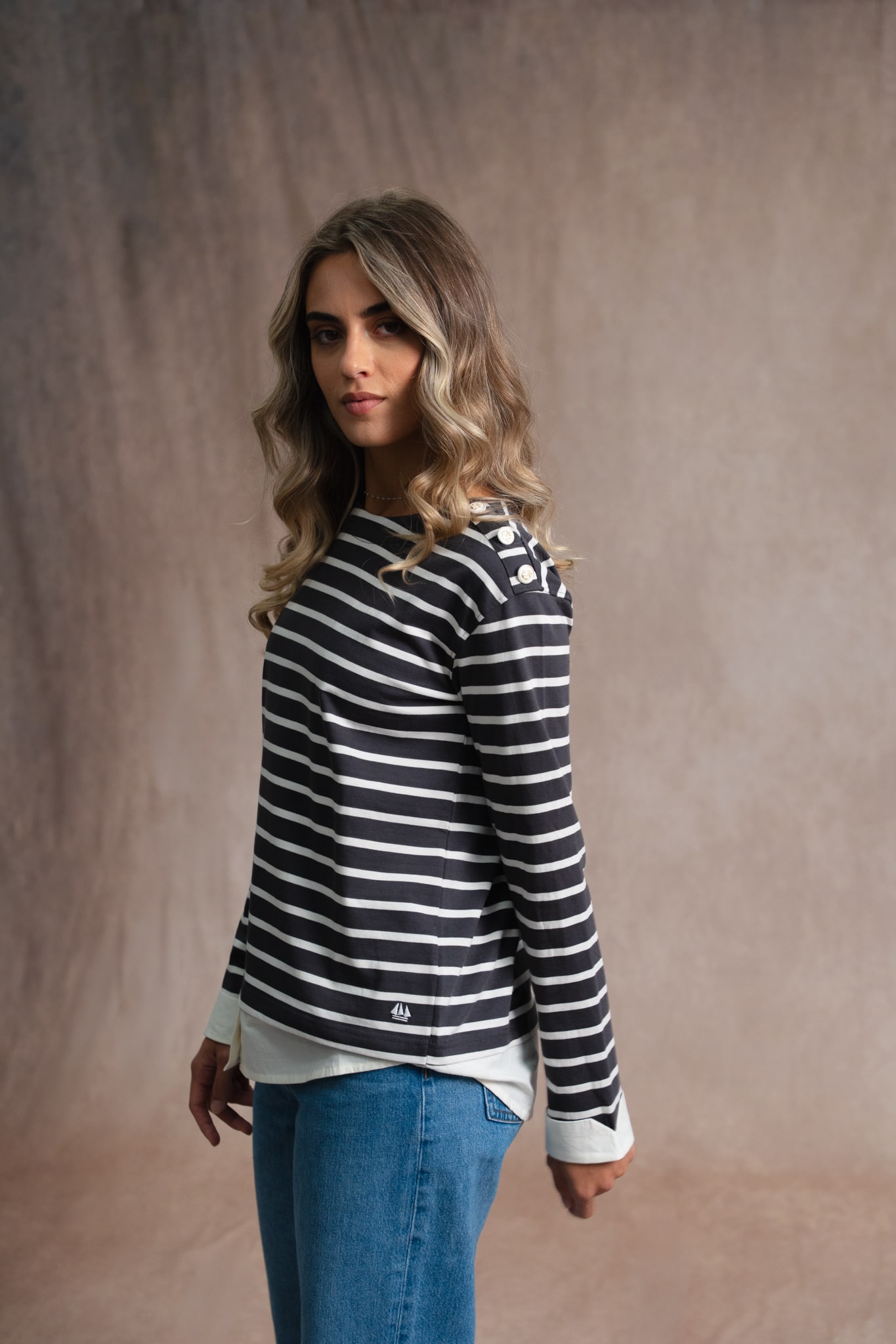 G52CATHERINE-CARBONEECRU-2-min G52CATHERINE-CARBONEECRU-2-min