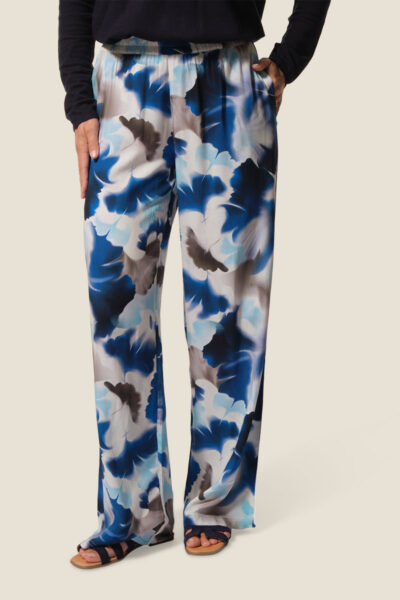 Pantalon femme imprimé fleur. Coupe jambe légèrement ample Joanna