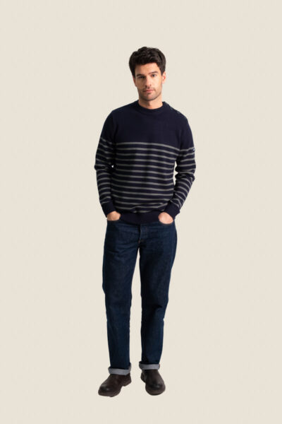 Pull marin homme avec boutons épaule