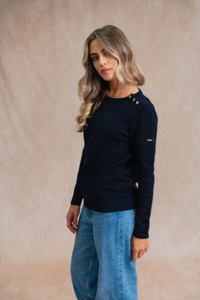 Pull femme bouton épaule