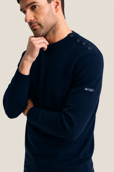 Pull homme bouton épaule