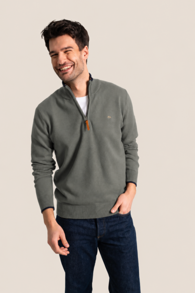 Pull homme demi zip col montant